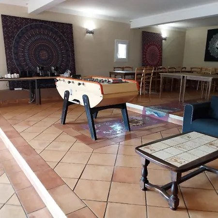 Domaine Privatif 32c Avec Tres Grande Salle - Escale De La Jurade