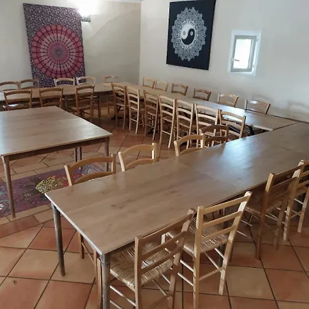 Domaine Privatif 32c Avec Tres Grande Salle - Escale De La Jurade *
