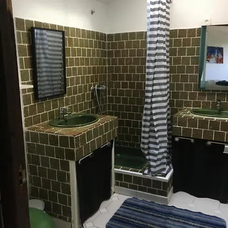 Сasa de vacaciones Domaine Privatif 32c Avec Tres Grande Salle - Escale De La Jurade Rogues