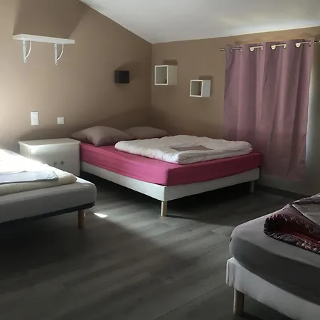 Сasa de vacaciones Domaine Privatif 32c Avec Tres Grande Salle - Escale De La Jurade *