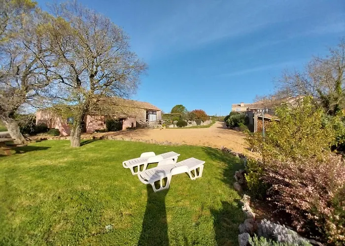 Escale De La Jurade 度假居